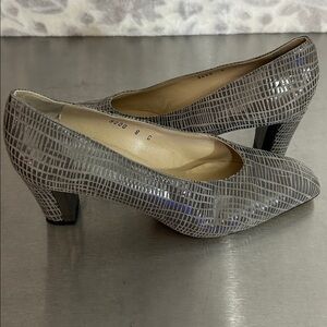 Vintage Joel Parker gray Patton leather suede print heels made in Italy size 8
